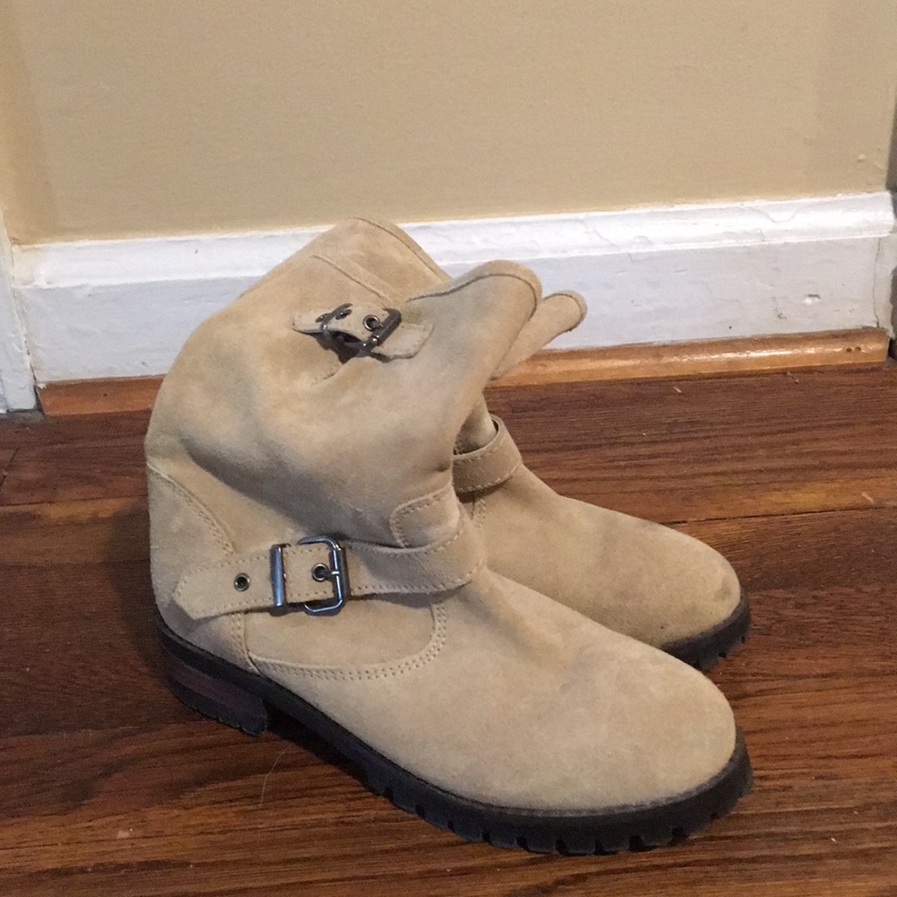 Tan boots